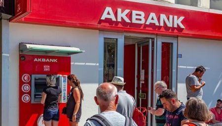 Akbank’tan birinci çeyrekte kâr açıklaması