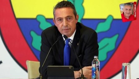 Taraftarlar ve eski yöneticiler ‘istifa’ istiyor, Koç, Mourinho ile ekip gayede: Fenerbahçe kaynıyor