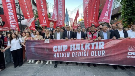 Bayrampaşa’da ‘Geçim, Özgürlük, Adalet, Seçim’ yürüyüşü… Özgür Çelik: ‘Mücadelemiz bu toprakların ikinci kurtuluş mücadelesidir’